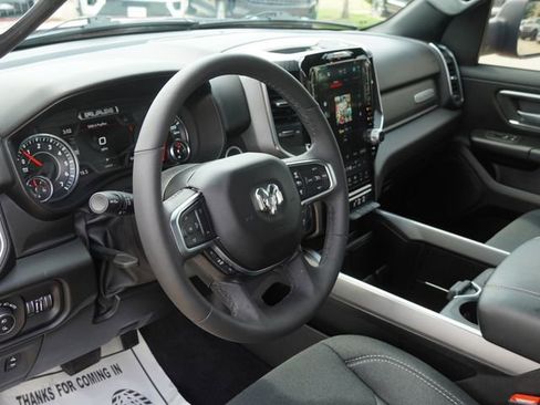 Used 2025 RAM 1500 Big Horn AWD/4WD image 18