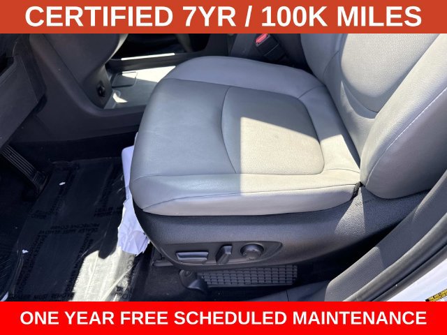 Used 2024 Toyota Sienna XLE w/ XLE Plus Package FWD image 15