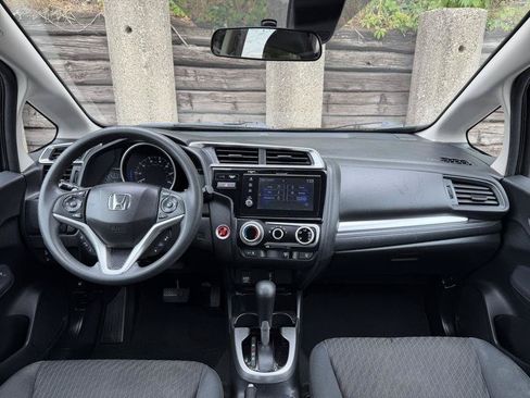 Used 2018 Honda Fit EX image 10