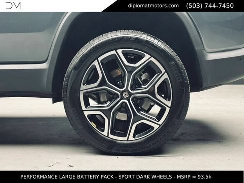 Used 2025 Rivian R1S Adventure AWD/4WD image 43