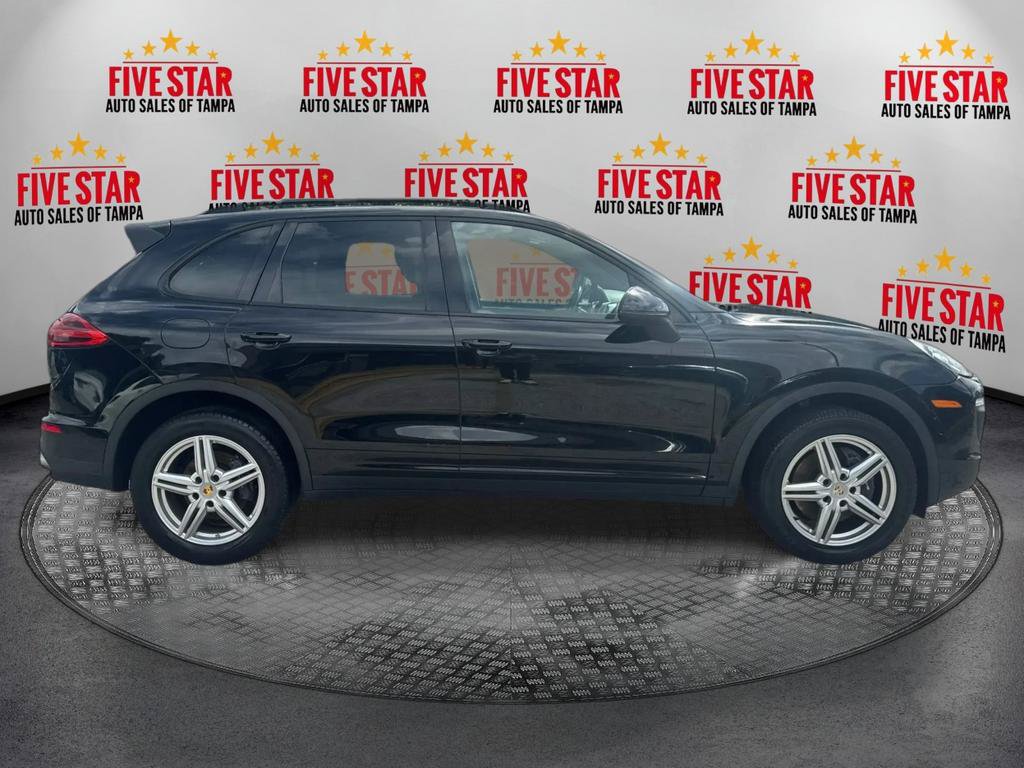 Used 2016 Porsche Cayenne w/ Premium Package AWD/4WD image 8