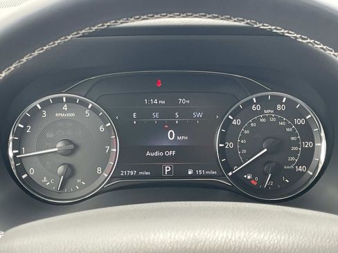 Used 2023 INFINITI QX80 Premium Select w/ All-Season Package image 31