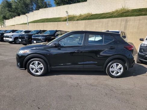 Used 2024 Nissan Kicks S image 4