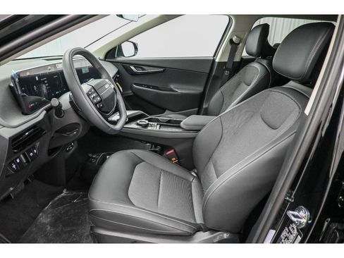 New 2025 Kia EV6 Light w/ Light LR Technology Package image 18