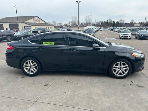 Used 2014 Ford Fusion SE image 4