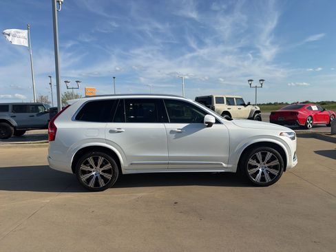 Used 2023 Volvo XC90 B6 Ultimate w/ Protection Package Premier AWD/4WD image 7