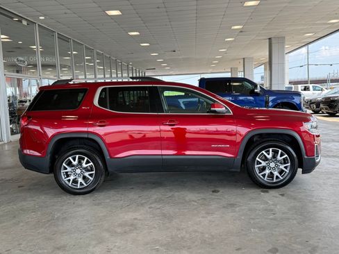 Used 2023 GMC Acadia SLT AWD/4WD image 8