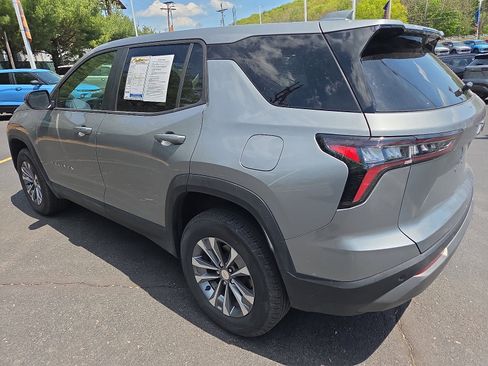 Used 2025 Chevrolet Equinox LT AWD/4WD image 5