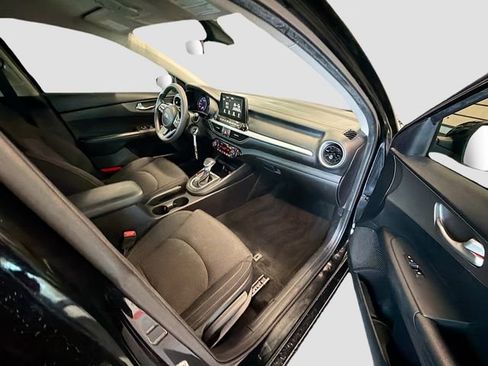 Used 2019 Kia Forte LXS image 28