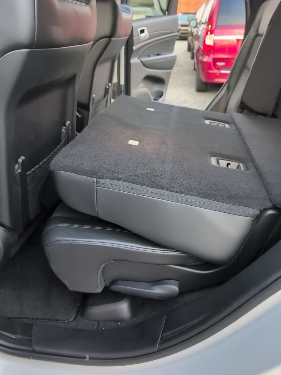 Used 2022 Jeep Grand Cherokee Laredo X AWD/4WD image 22