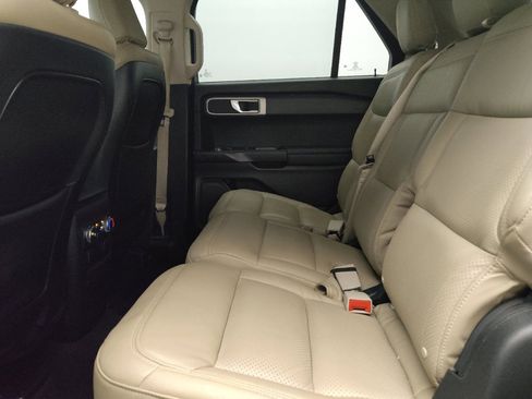 Used 2020 Ford Explorer 2WD image 18
