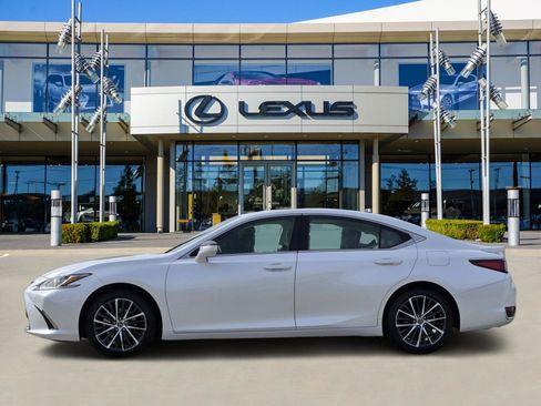 Used 2025 Lexus ES 300h w/ Premium Package image 3