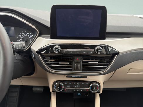 Used 2022 Ford Escape SE w/ Convenience Package image 40