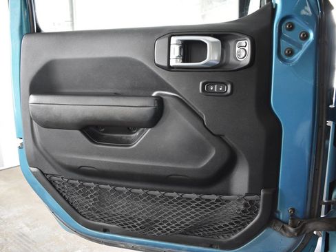Used 2019 Jeep Wrangler Unlimited Sport S AWD/4WD image 23