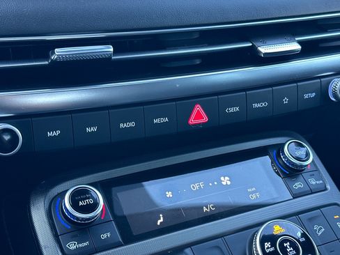 Used 2025 Hyundai Palisade Calligraphy AWD/4WD image 23
