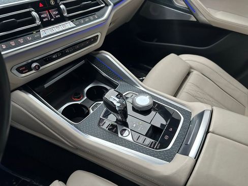 Used 2020 BMW X6 M50i w/ Executive Package image 25