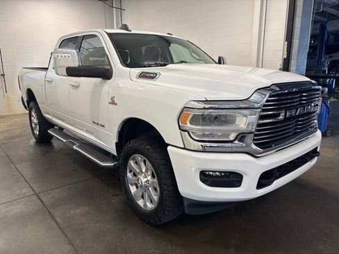 Used 2023 RAM 2500 Laramie AWD/4WD image 3