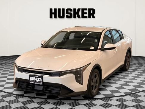 Used 2025 Kia K4 LXS image 4