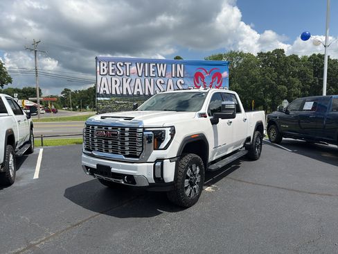 Used 2024 GMC Sierra 2500 Denali w/ Denali Reserve Package AWD/4WD image 1