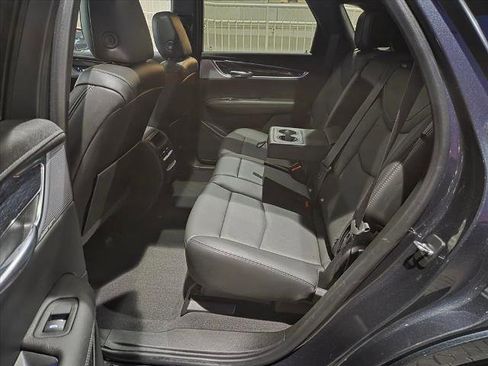Used 2023 Cadillac XT5 Premium Luxury image 15