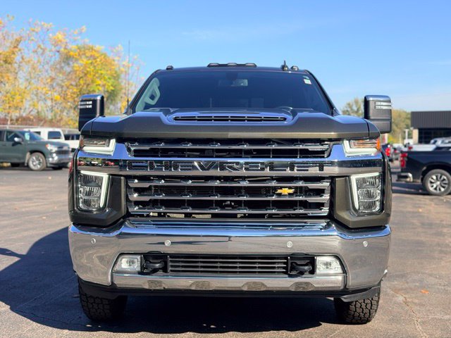 Used 2022 Chevrolet Silverado 3500 LTZ w/ LTZ Texas Edition AWD/4WD image 3