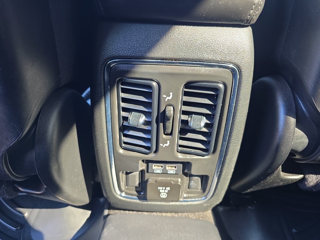 Used 2021 Jeep Grand Cherokee Limited RWD image 36