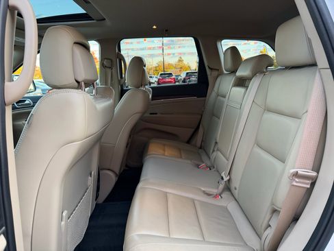 Used 2020 Jeep Grand Cherokee Limited image 17