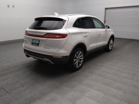 Used 2017 Lincoln MKC Select w/ Select Plus Package AWD/4WD image 9