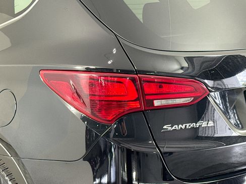 Used 2017 Hyundai Santa Fe Sport 2.0T image 36