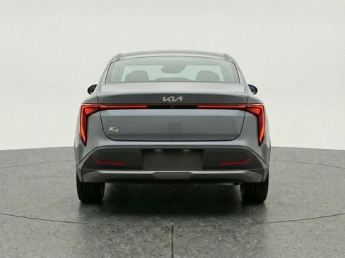 Used 2025 Kia K4 LXS image 7