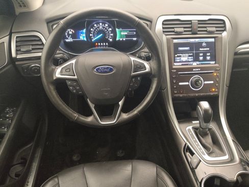 Used 2016 Ford Fusion Titanium AWD/4WD image 22