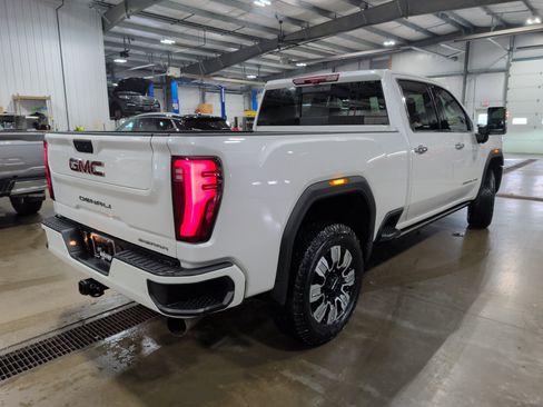 Used 2024 GMC Sierra 2500 Denali w/ Denali Reserve Package image 4