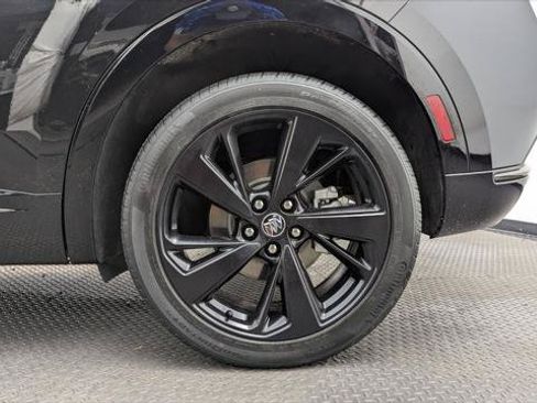 Used 2022 Buick Envision Essence w/ Sport Touring Package FWD image 31