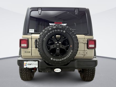 Used 2022 Jeep Wrangler Unlimited Sport AWD/4WD image 4