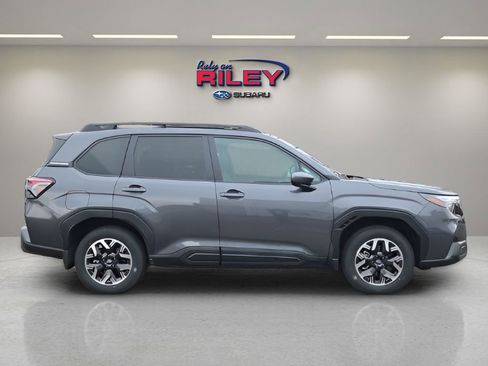 Certified 2026 Subaru Forester Premium image 6