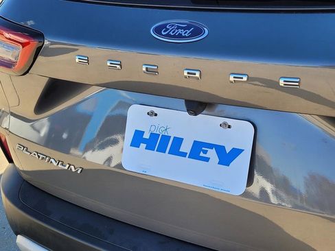 Used 2023 Ford Escape Platinum w/ Premium Technology Package image 5