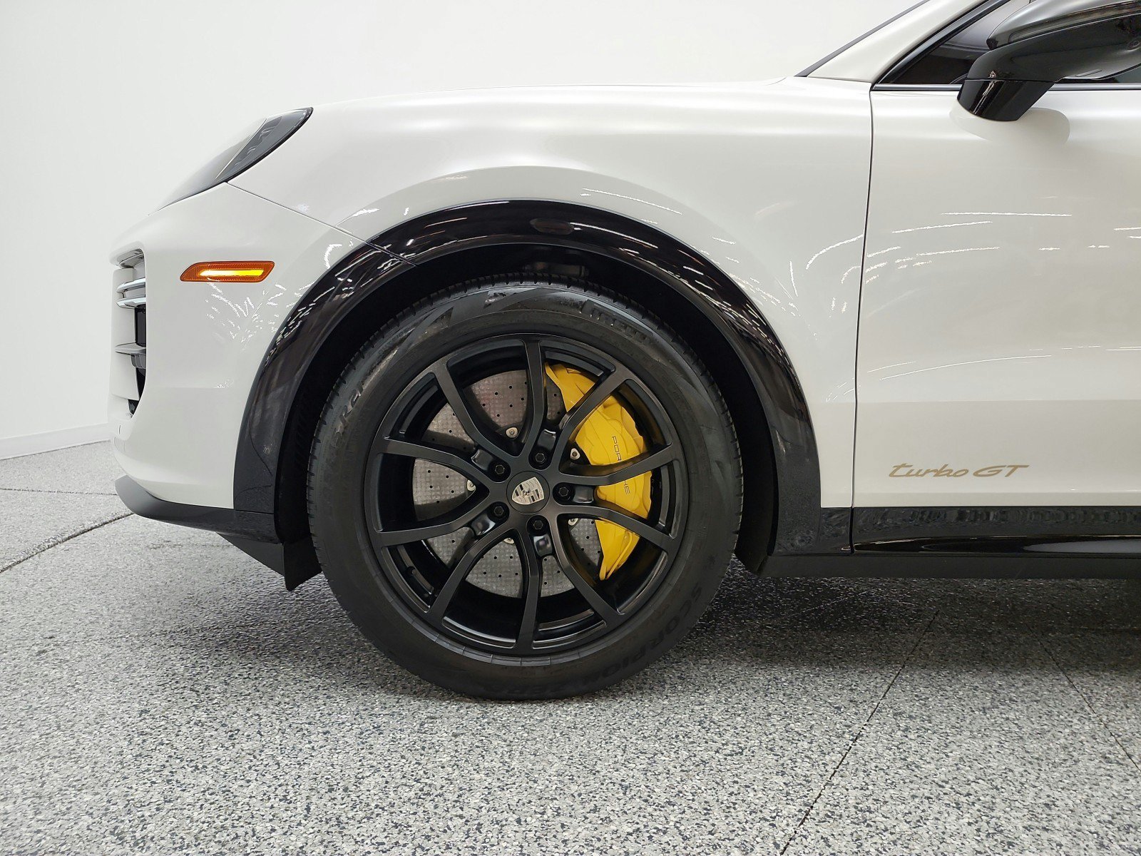 Used 2024 Porsche Cayenne Turbo GT AWD/4WD image 21