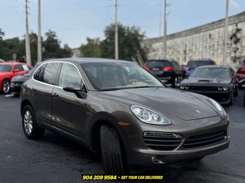 Used 2014 Porsche Cayenne S AWD/4WD image 9
