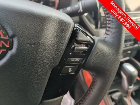 Certified 2025 Nissan Frontier PRO-4X image 21