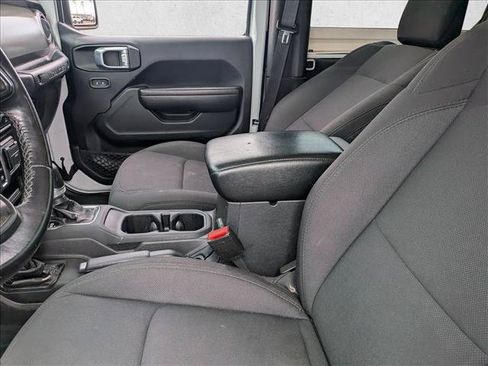 Used 2022 Jeep Wrangler Sport AWD/4WD image 14
