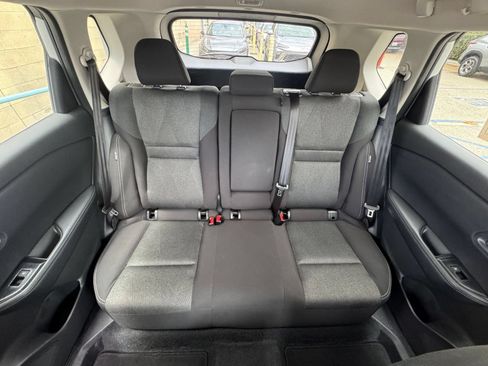 Used 2025 Nissan Rogue SV FWD image 40