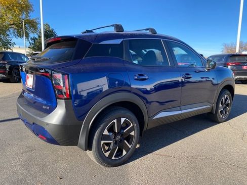 New 2026 Nissan Kicks SV w/ Charging Package image 7