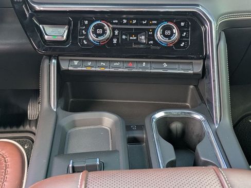 Used 2024 GMC Sierra 2500 Denali Ultimate w/ Max Trailering Package AWD/4WD image 20