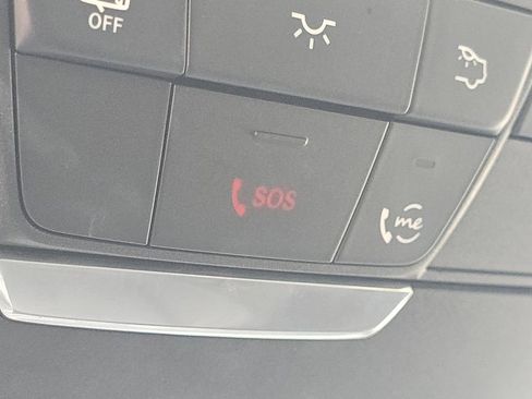 Used 2022 Mercedes-Benz E 350 4MATIC Sedan image 9