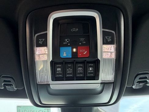 New 2026 RAM 1500 4x4 Crew Cab image 28