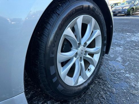 Used 2012 Hyundai Genesis 3.8 image 34