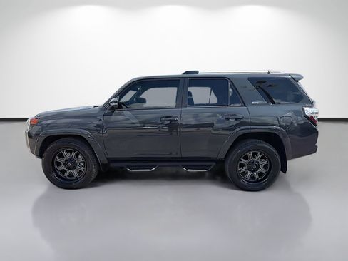 Used 2024 Toyota 4Runner SR5 Premium RWD image 6