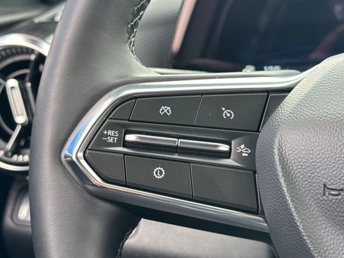 Used 2026 Chevrolet Equinox LT image 35