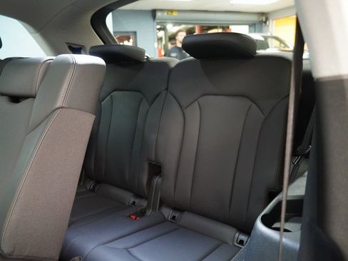 Used 2022 Audi Q7 3.0T Premium Plus image 28