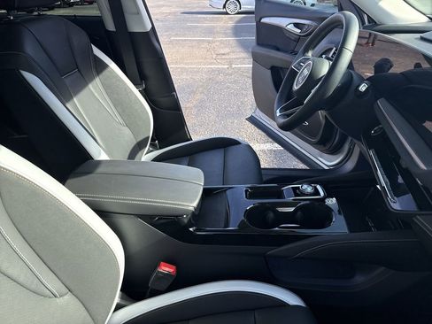 Certified 2025 Buick Envision Sport Touring image 13